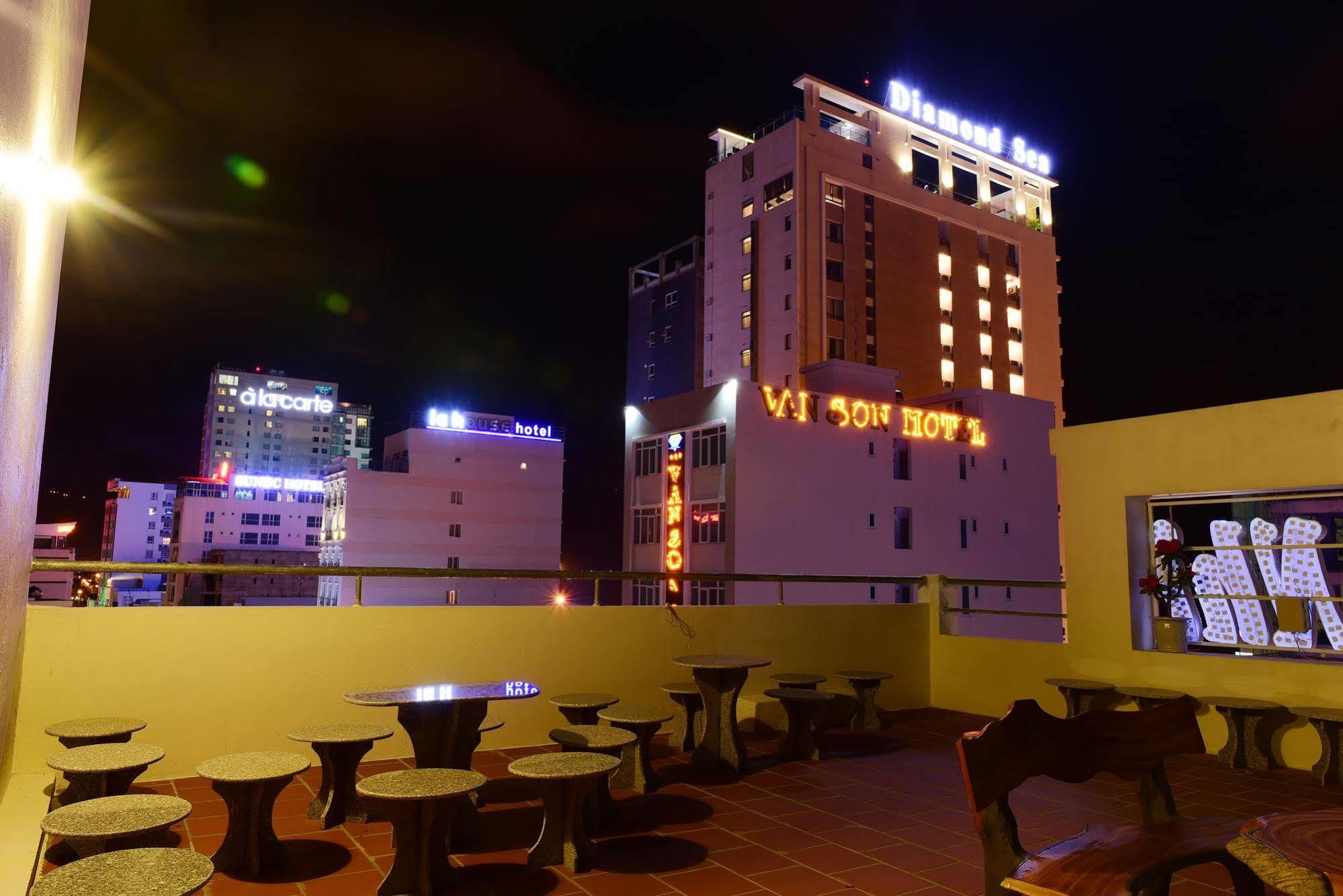 Twilight Beach Hotel Da Nang Eksteriør billede